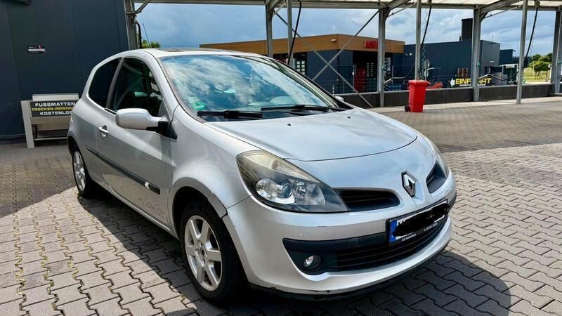 Silber Gebraucht 2007 Renault Clio II Campus Kleinwagen | 1.100 € (Fairer Preis) - Bild 1/4
