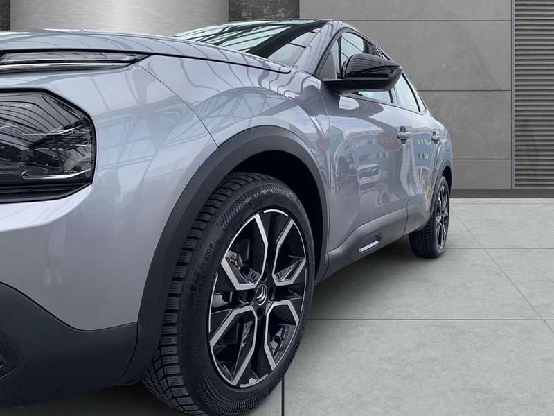 Gebraucht Citroën C4 131 PS (96 kW) 2024 Stahl grau SUV