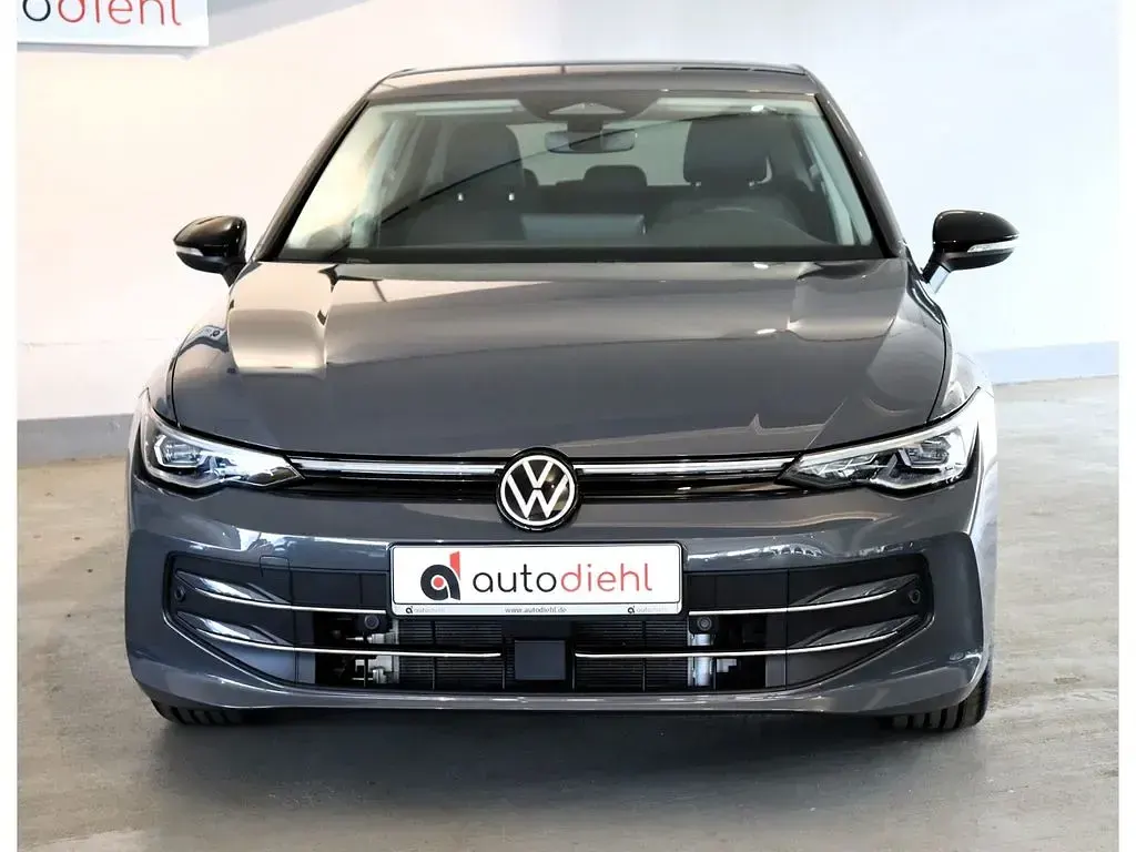 Gebraucht VW Golf VIII Goal 150 PS (110 kW) 2025 Grau Limousine