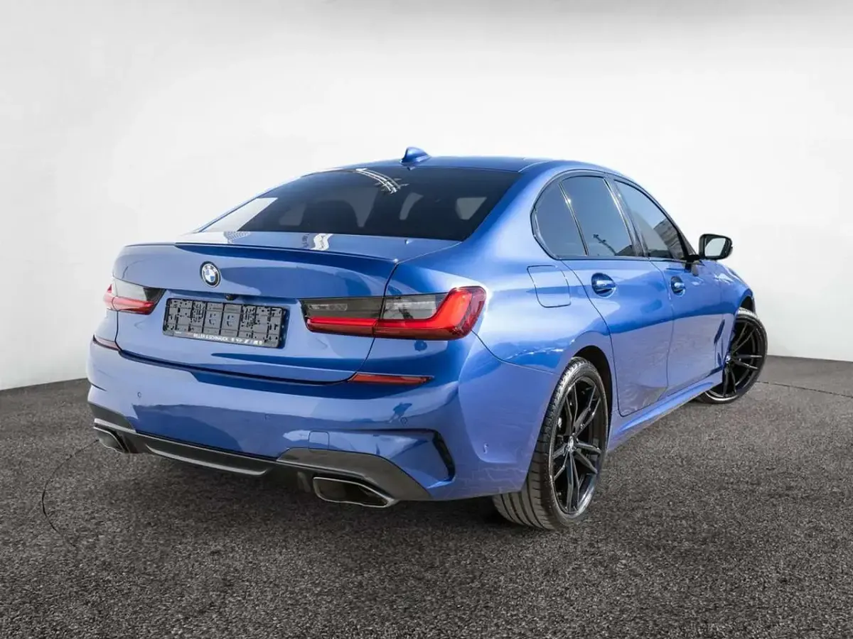 Gebraucht BMW 340 374 PS (275 kW) 2022 Portimao blau Limousine