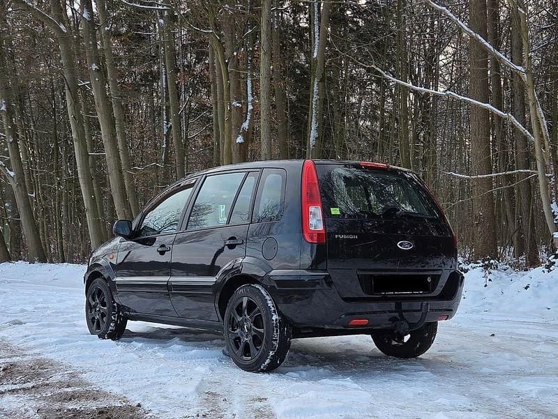 Gebraucht Ford Fusion Style 80 PS (58 kW) 2010 Schwarz Kleinwagen