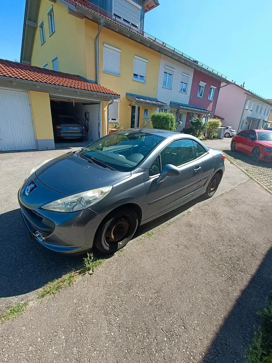 Gebraucht Peugeot 207 CC 120 PS (88 kW) 2007 Grau Cabrio
