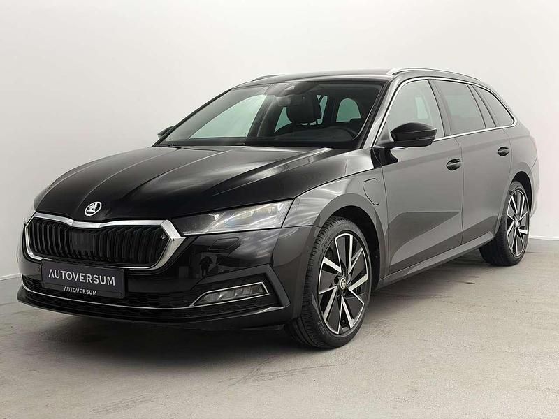 Gebraucht Skoda Octavia First Edition 204 PS (150 kW) 2021 Schwarz Kombi