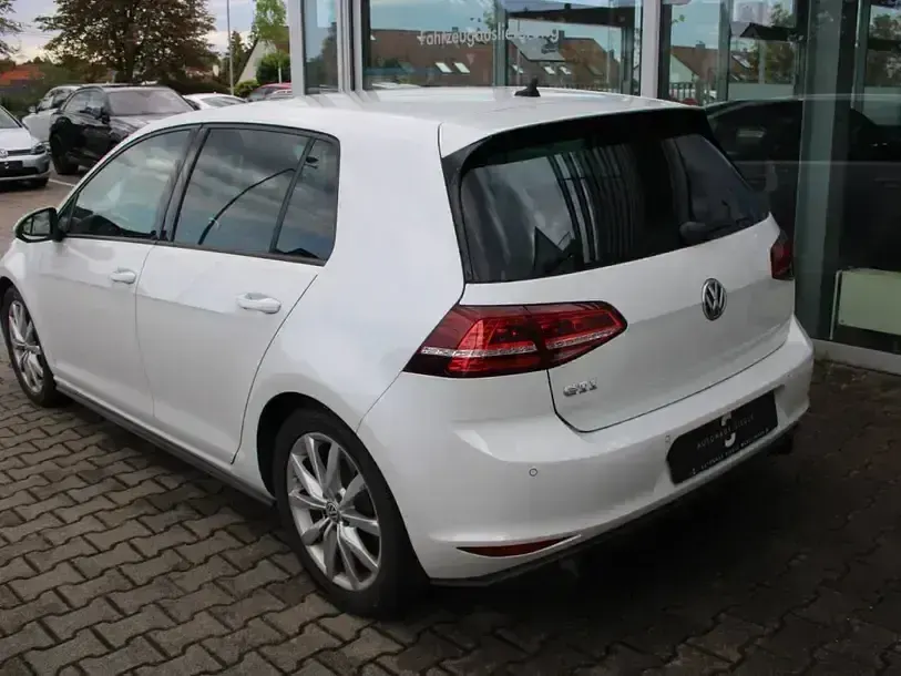 Gebraucht VW Golf VII GTI 220 PS (161 kW) 2017 Weiß Limousine
