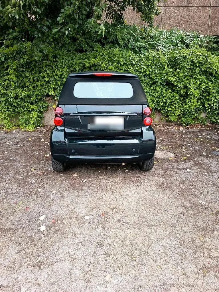 Gebraucht Smart ForTwo Cabrio 60 PS (44 kW) 2011 Schwarz Cabrio