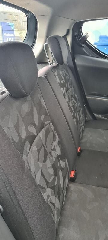 Gebraucht Suzuki Alto Basic 67 PS (49 kW) 2012 Silber Kleinwagen