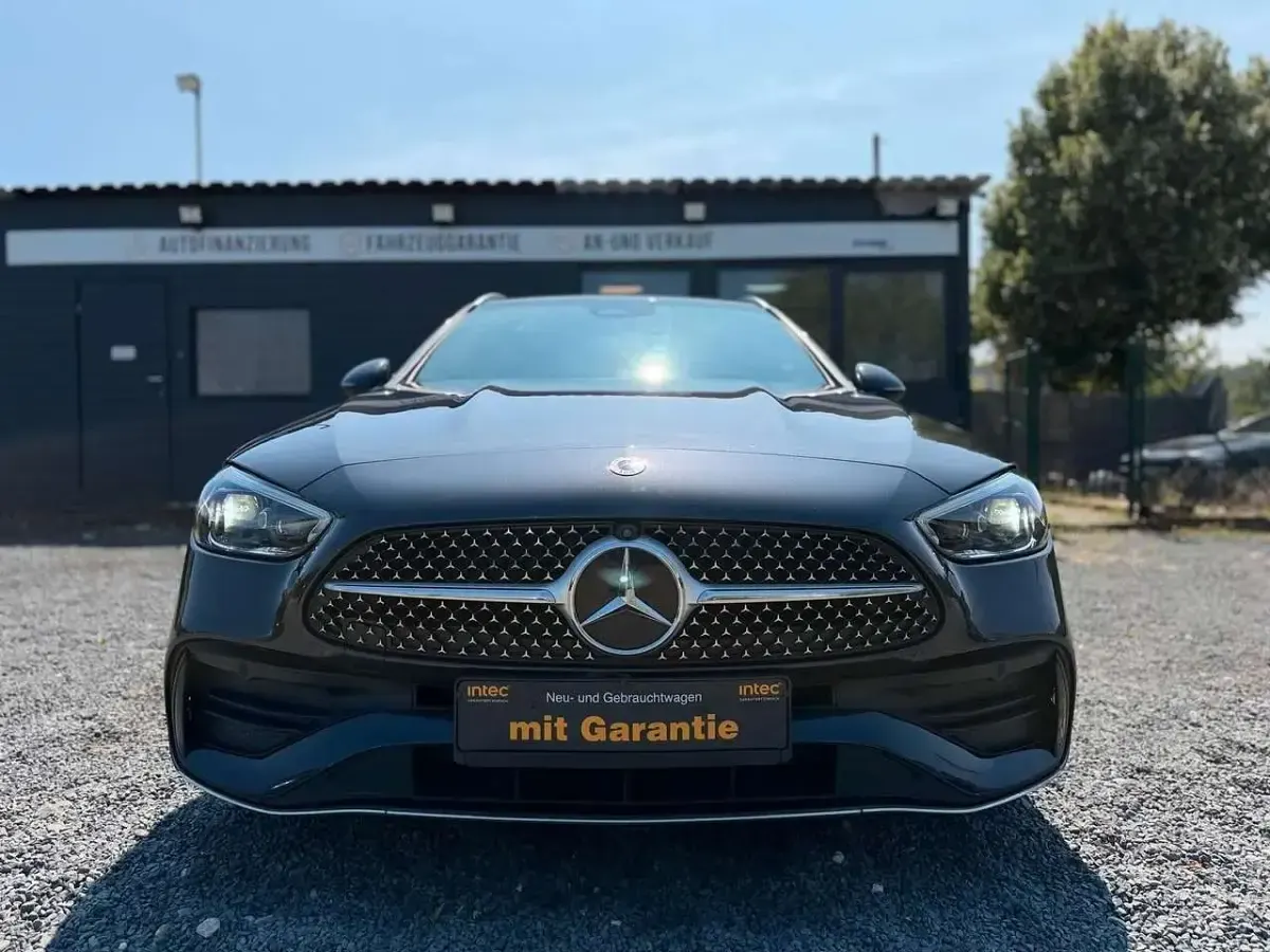 Gebraucht Mercedes C300 AMG line 204 PS (150 kW) 2023 Grafitgrau  metalliclack Kombi