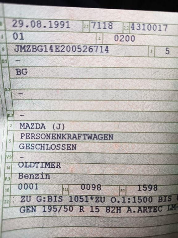 Gebraucht Mazda 323F 90 PS (66 kW) 1991 Beige Limousine