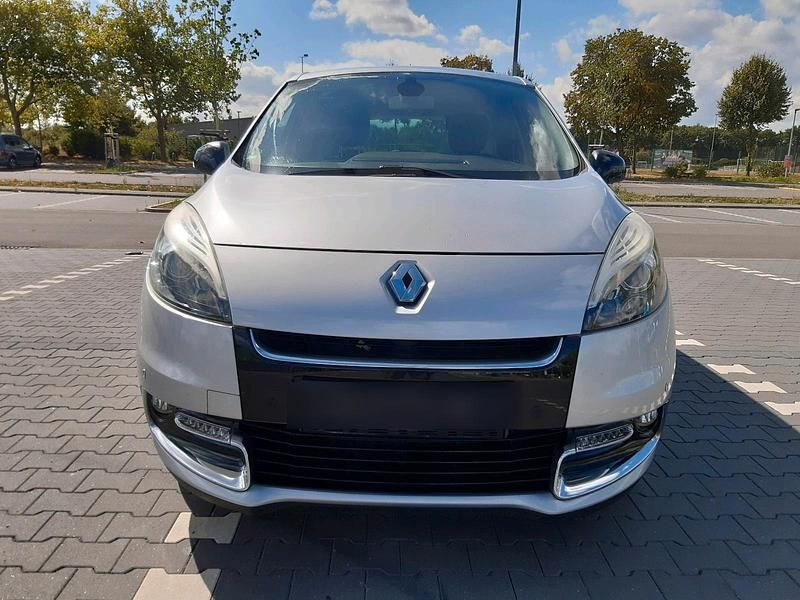 Grau Gebraucht 2012 Renault Scénic III Van / Kleinbus | 4.333 € (Guter Preis) - Bild 1/4