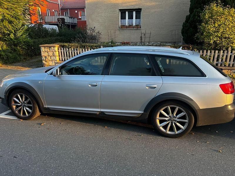 Silber Gebraucht 2006 Audi A6 Allroad Kombi | 4.700 € (Fairer Preis) - Bild 1/4