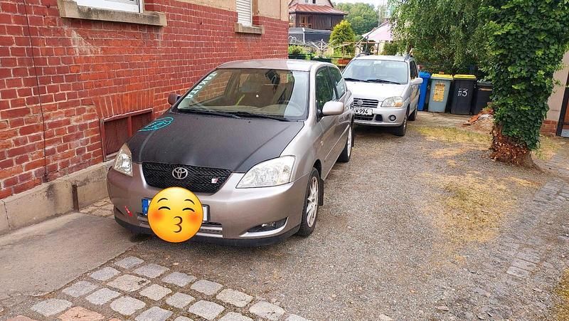 Silber Gebraucht 2004 Toyota Corolla Coupé | 2.000 € - Bild 1/4