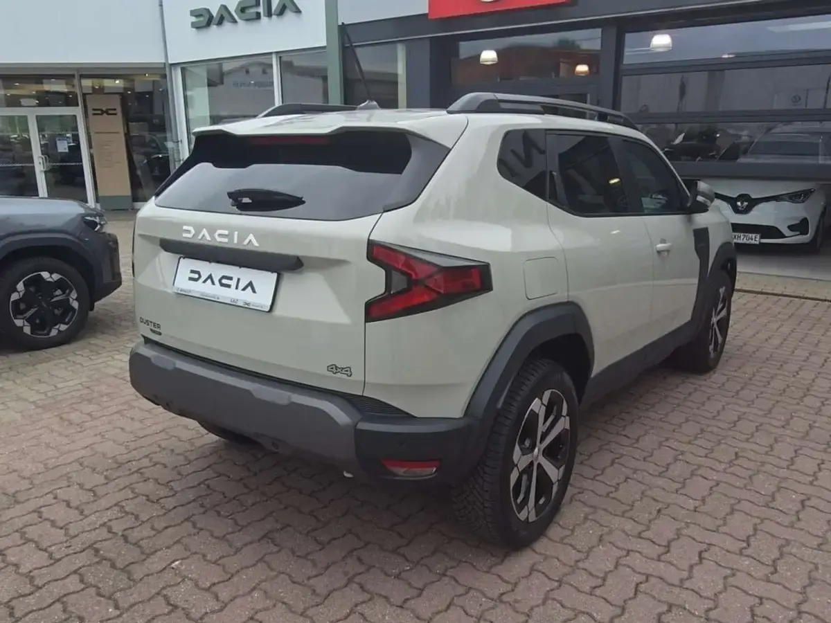 Gebraucht Dacia Duster Journey 140 PS (102 kW) 2026 Beige SUV
