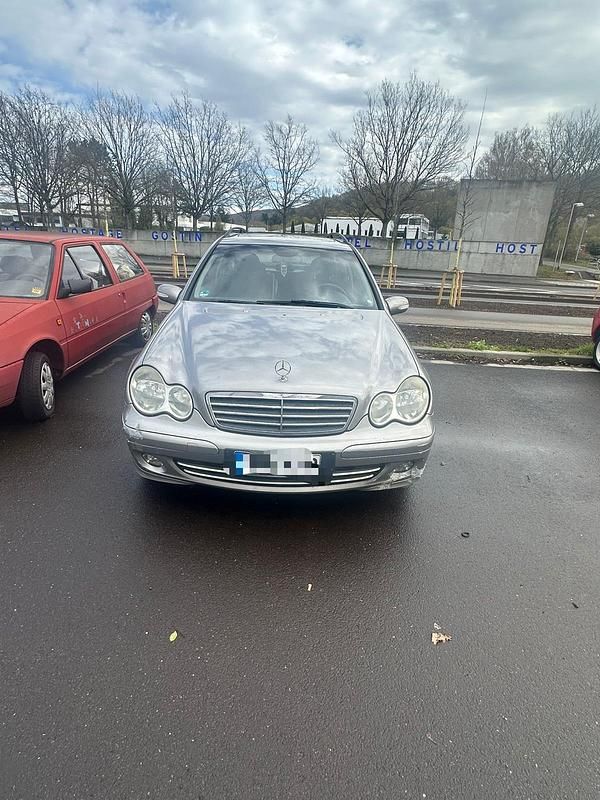 Gebraucht Mercedes C200 120 PS (88 kW) 2004 Gelb Kombi