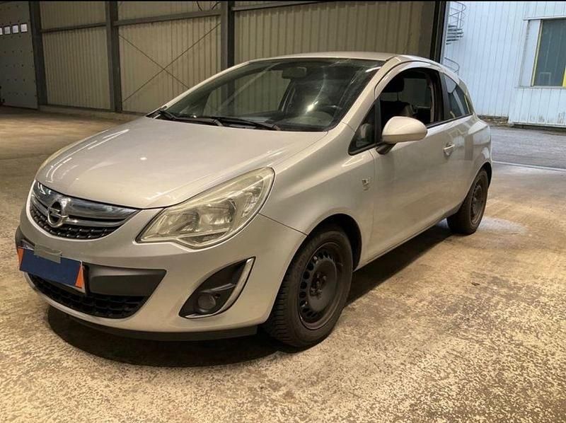 Grau Gebraucht 2011 Opel Corsa Satellite Kleinwagen | 3.490 € (Fairer Preis) - Bild 1/4