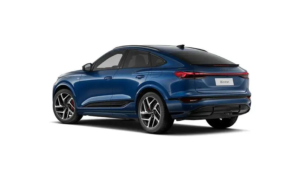 Second-hand Audi Q6 Sportback e-tron Performance 225 kW (306 CP) 2025 Albastru SUV