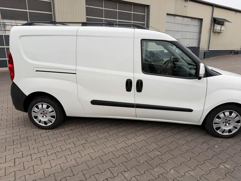 Gebraucht Fiat Doblò 100 PS (73 kW) 2012 Weiß Van / Kleinbus