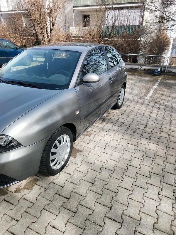 Gebraucht Seat Ibiza 68 PS (50 kW) 2008 Grau Limousine