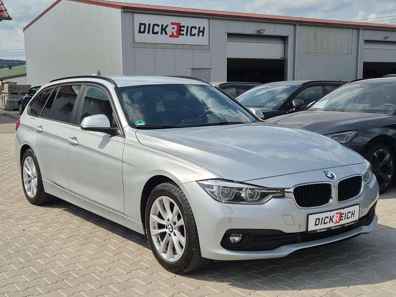 Silber Gebraucht 2016 BMW 318 Advantage Kombi | 8.950 € (Fairer Preis) - Bild 1/4