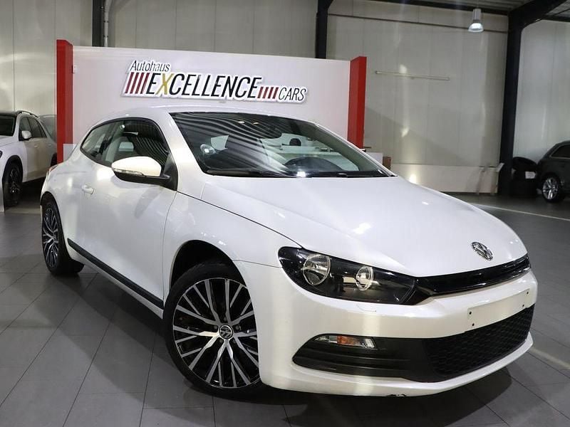 Weiß Gebraucht 2014 VW Scirocco Sport Coupé | 5.102 € (Superpreis) - Bild 1/4