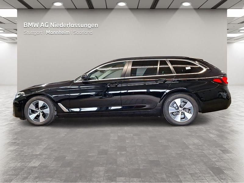 Gebraucht BMW 520 190 PS (139 kW) 2023 Schwarz Kombi