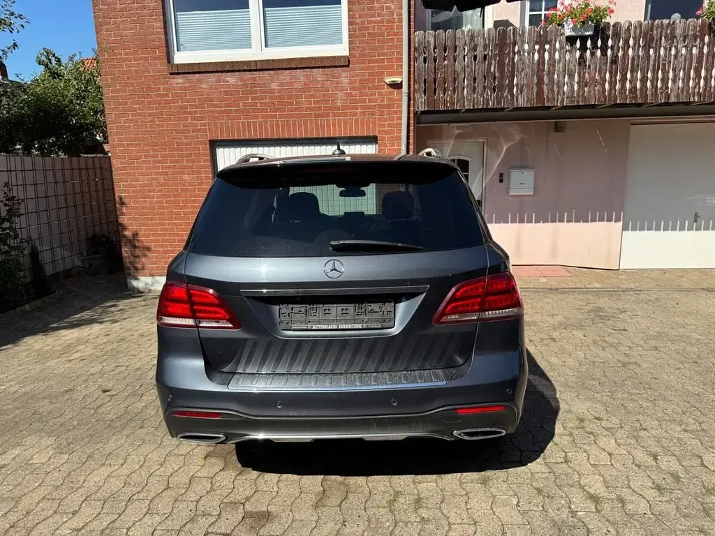 Gebraucht Mercedes GLE350 AMG 258 PS (189 kW) 2016 Grau SUV