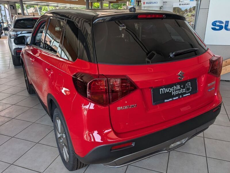 Gebraucht Suzuki Vitara Comfort 129 PS (94 kW) 2024 Rot SUV