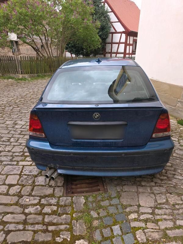 Blau Gebraucht 2003 BMW 316 Compact Sport Line Kleinwagen | 900 € (Guter Preis) - Bild 1/4