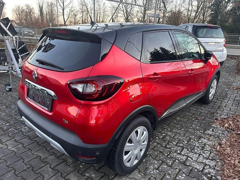 Gebraucht Renault Captur Crossborder 118 PS (86 kW) 2017 Rot SUV
