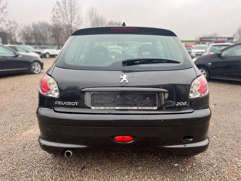 Gebraucht Peugeot 206 Premium 88 PS (64 kW) 2004 Schwarz Kleinwagen