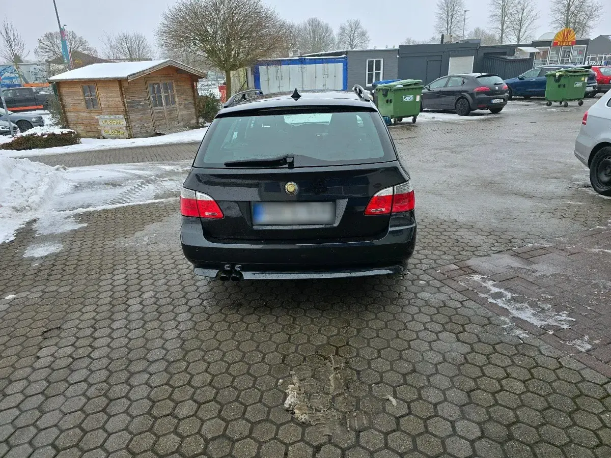 Używany BMW 530 272 KM (200 kW) 2007 Czarny Kombi