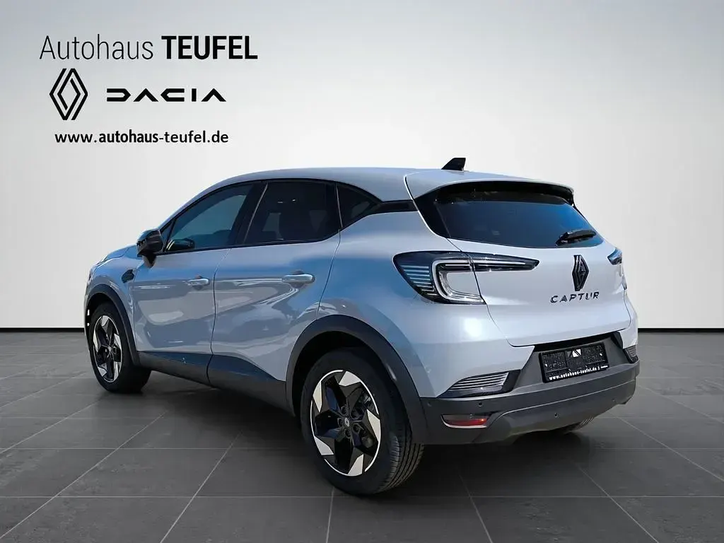 Nowe Renault Captur 114 KM (83 kW) 2026 Szary SUV