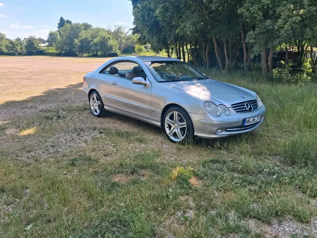 Gebraucht Mercedes CLK240 Elegance 170 PS (125 kW) 2003 Silber Coupé