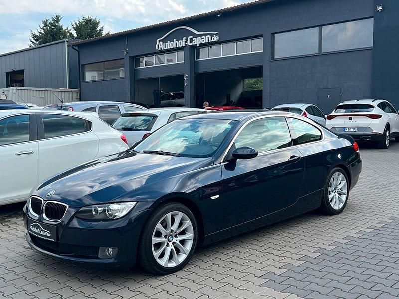 Blau Gebraucht 2008 BMW 320 Sport Line Coupé | 7.999 € (Fairer Preis) - Bild 1/4
