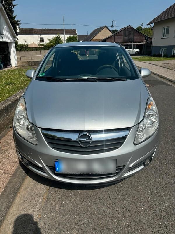 Silber Gebraucht 2007 Opel Corsa Kleinwagen | 2.200 € (Fairer Preis) - Bild 1/4