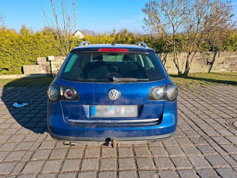 Gebraucht VW Passat 140 PS (102 kW) 2006 Blau Kombi