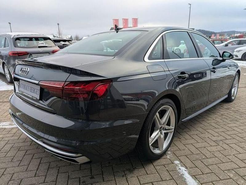 Gebraucht Audi A4 Advanced 150 PS (110 kW) 2022 Grau Limousine