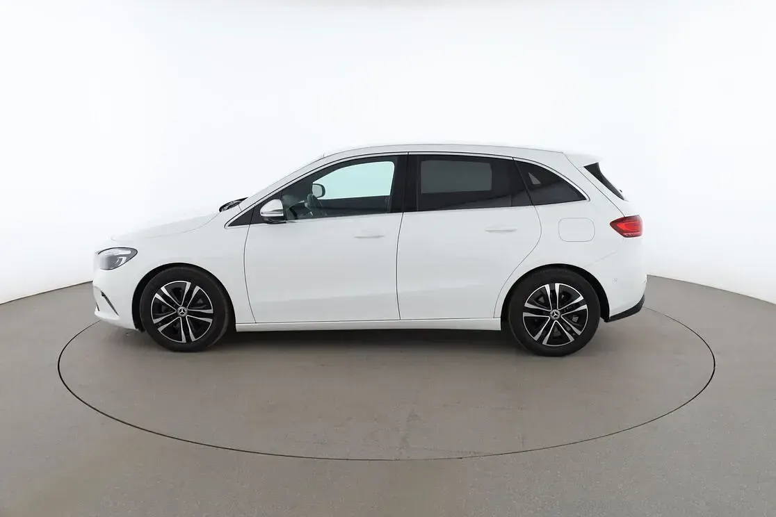 Gebraucht Mercedes B200 Progressive 177 PS (130 kW) 2023 Weiß Kleinwagen