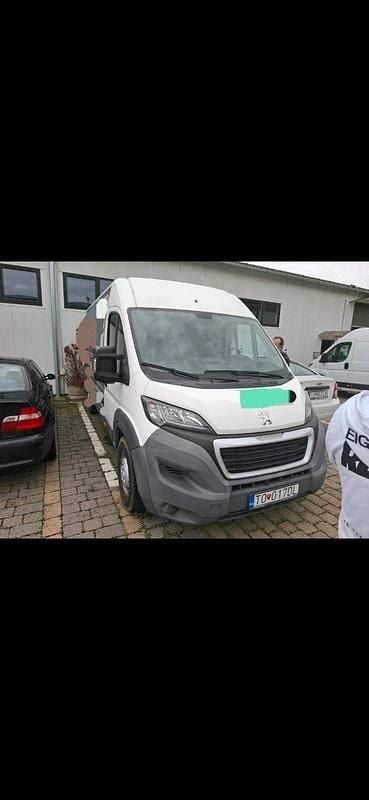 Weiß Gebraucht 2015 Peugeot Boxer Van | 15.100 € (Etwas zu teuer) - Bild 1/4