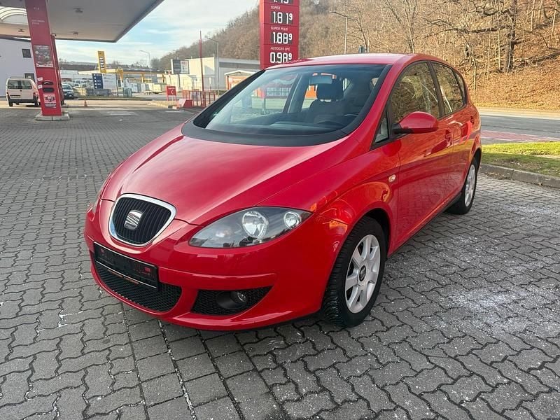Rot Gebraucht 2006 Seat Altea Limousine | 3.800 € (Fairer Preis) - Bild 1/4