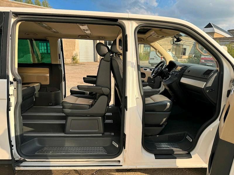 Weiß Gebraucht 2011 VW Multivan Highline Van | 17.500 € (Fairer Preis) - Bild 1/4