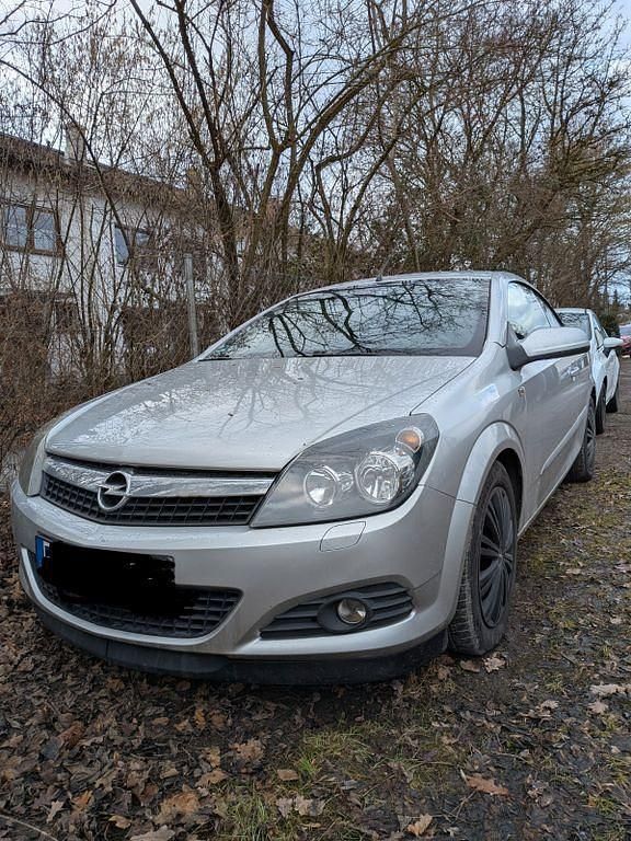 Gebraucht Opel Astra Cabriolet 140 PS (102 kW) 2007 Silber Cabrio