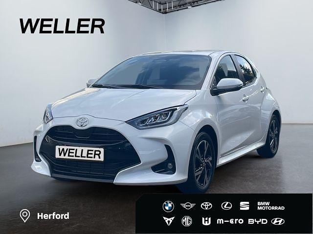 Weiß Neu 2025 Toyota Yaris Hybrid Limousine | 26.490 € (Fairer Preis) - Bild 1/3