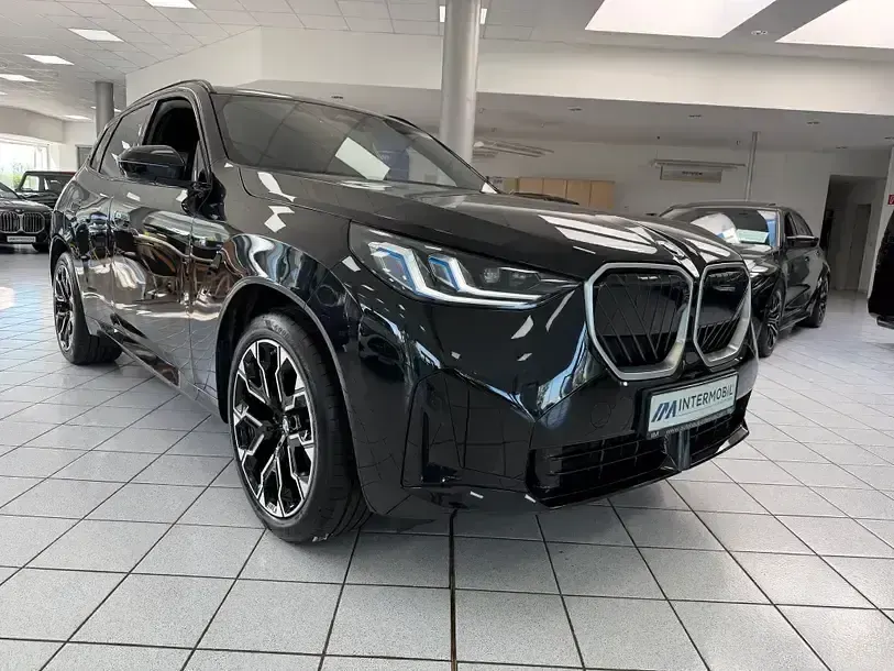 Gebraucht BMW X3 M Sport 197 PS (144 kW) 2025 Black sapphire metallic SUV
