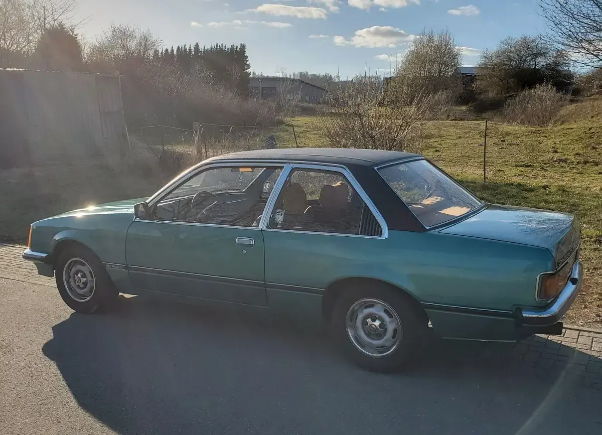 Occasion Opel Commodore 116 ch (85 kW) 1979 Vert Berline