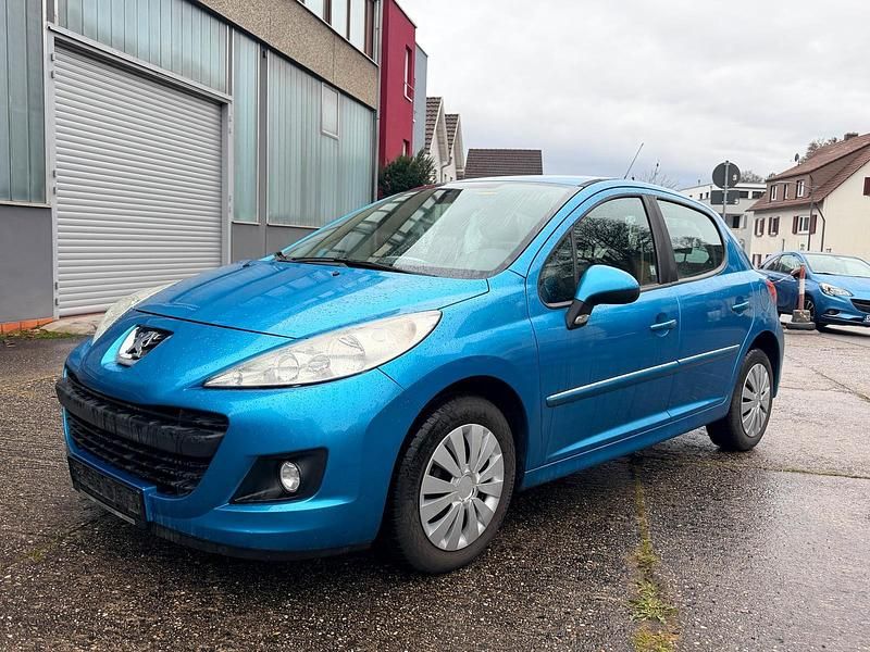 Blau Gebraucht 2011 Peugeot 207 Filou Limousine | 3.490 € (Fairer Preis) - Bild 1/4