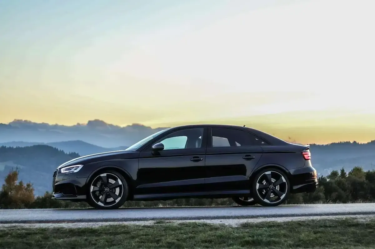 Gebraucht Audi RS3 Comfort 400 PS (294 kW) 2019 Limousine