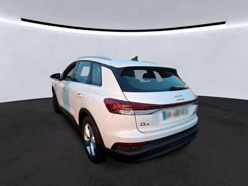 Gebraucht Audi Q4 e-tron 150 kW (204 PS) 2022 Gletscherweiß metallic SUV
