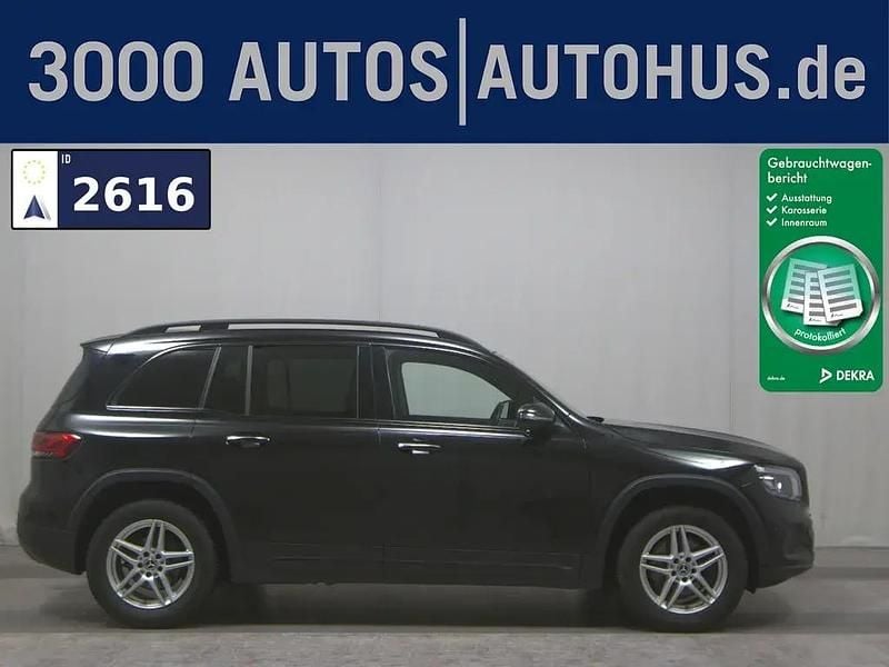 Schwarz Gebraucht 2021 Mercedes GLB200 Progressive SUV | 20.690 € (Superpreis) - Bild 1/4