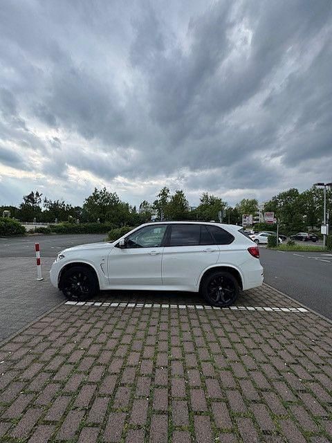 Gebraucht BMW X5 M50 Performance 381 PS (280 kW) 2015 Weiß SUV