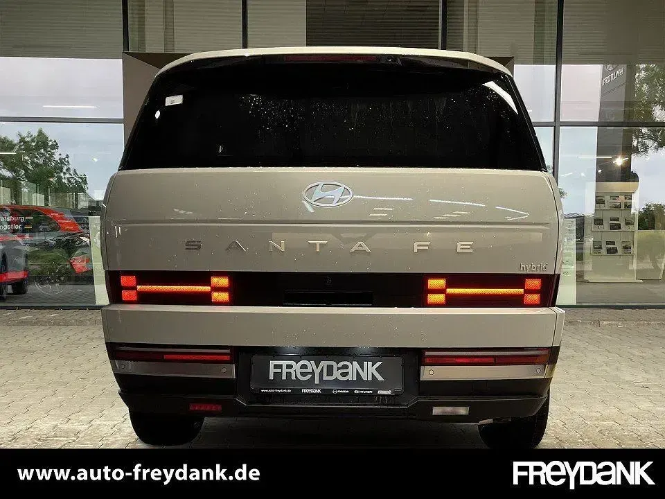 Gebraucht Hyundai Santa Fe Intro Edition 160 PS (117 kW) 2026 Cyber sage SUV
